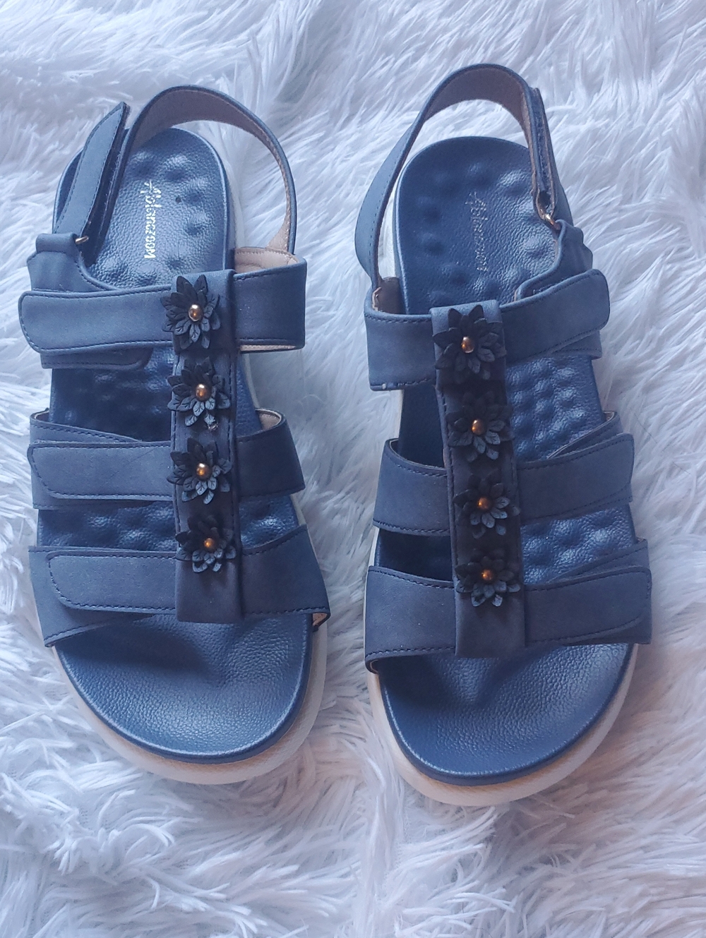 Ablanczoom Women's Navy Floral Strap Comfort Sandals
